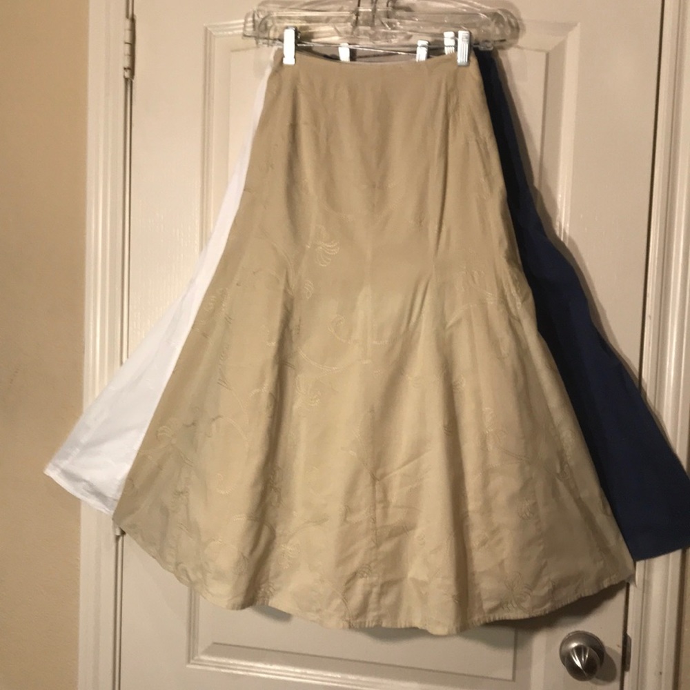 Talbert play for summer embroidered skirt